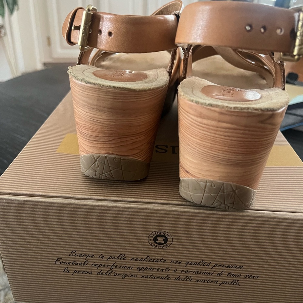 Bussola Tan Leather Platform Mules - Picture 6 of 7